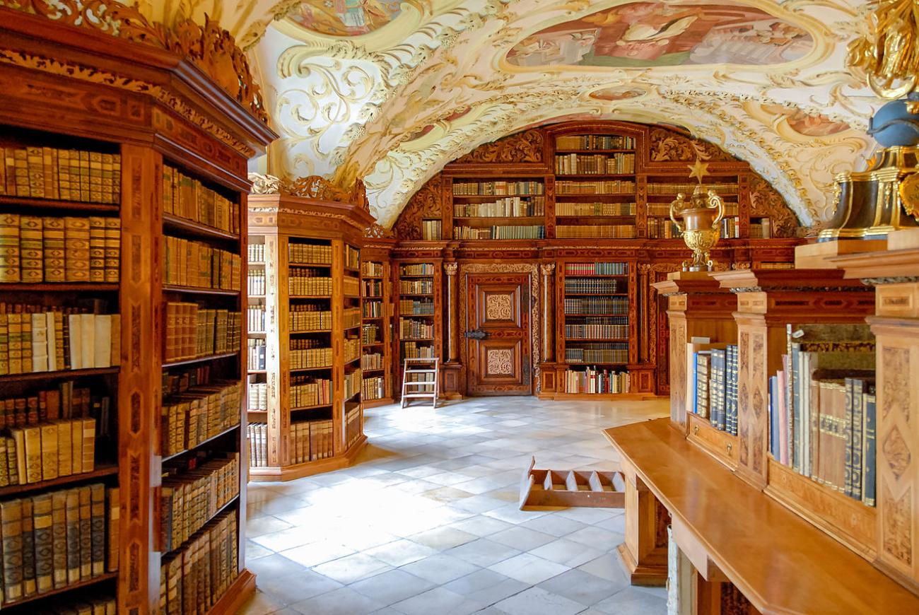 Stiftsbibliothek St. Gallen: Weltkulturerbe zwischen Buchdeckeln und Barock