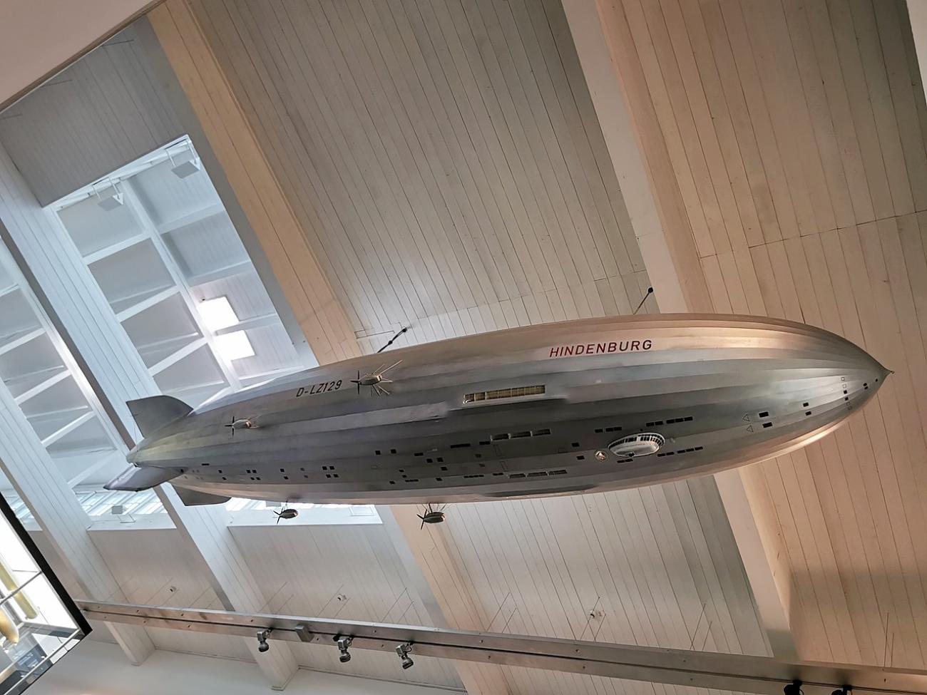 Das Zeppelin-Museum in Friedrichshafen: Wo Technik auf Kunst trifft