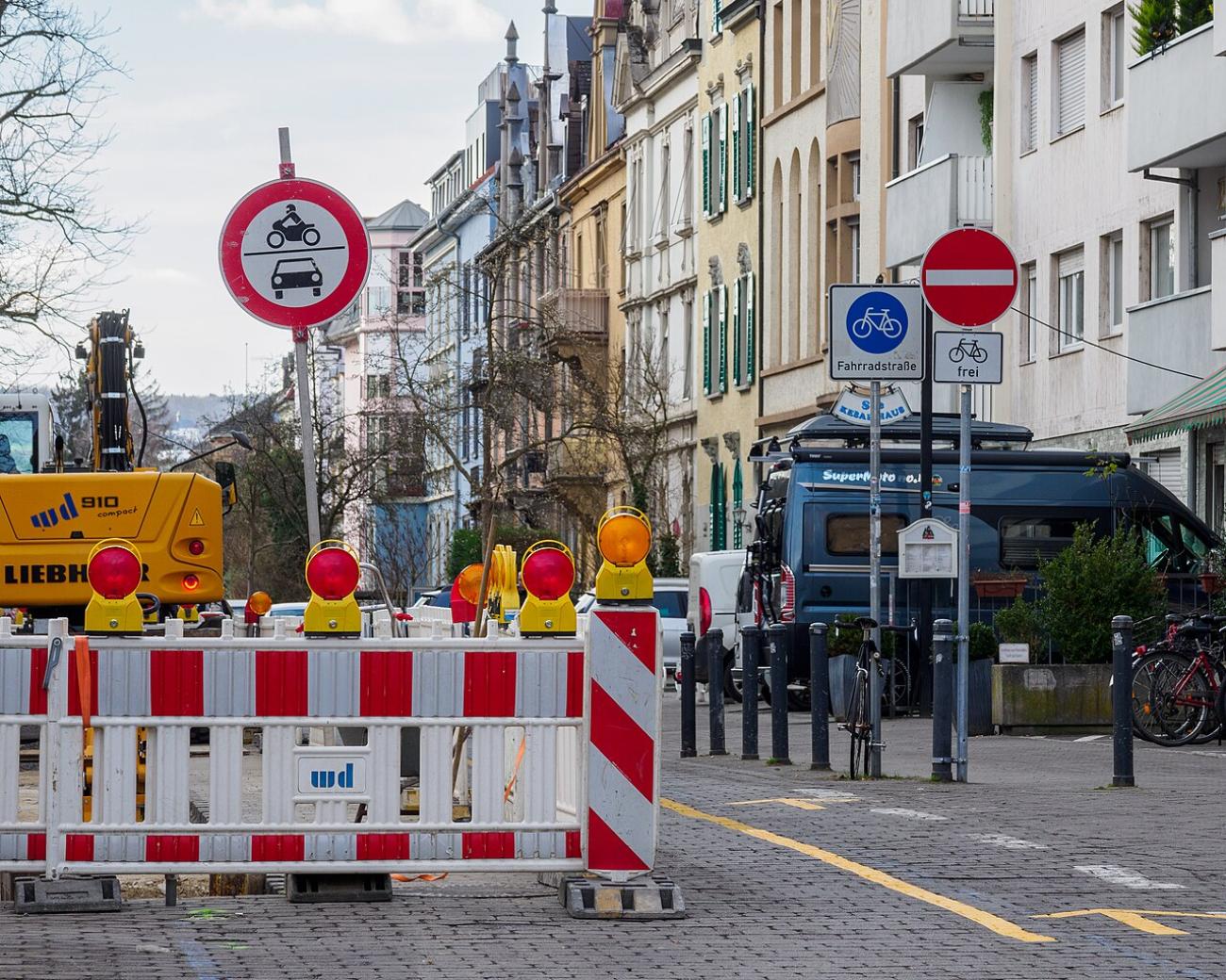 Stau, Stress, Strafzettel? Überlebensstrategien für Autofahrer am Dreiländereck