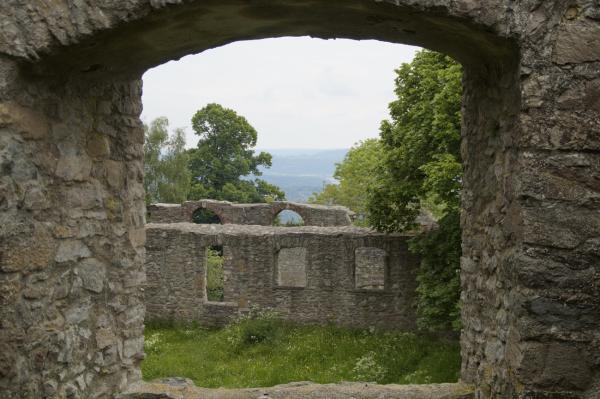 Die Festungsruine Hohentwiel mit Fernblick: Vom Bodensee bis zu den Alpen